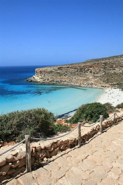 35 parallelo lampedusa|L’isola di Lampedusa: un mare paradisiaco tutto italiano